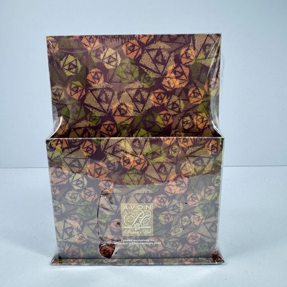 Avon 2006 President's Club Mrs Albee Christmas Stationery Keepsake Box Set‎